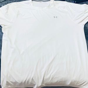 Mens under armor shirt